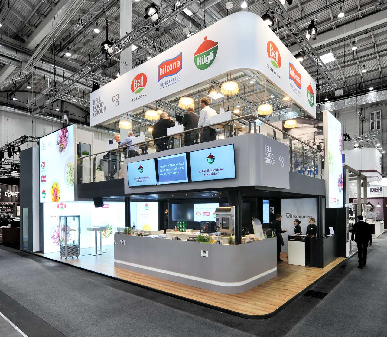 Zweistöckiger Messestand der Firma Hügli / Bell Food Group auf der Internorga 2019.